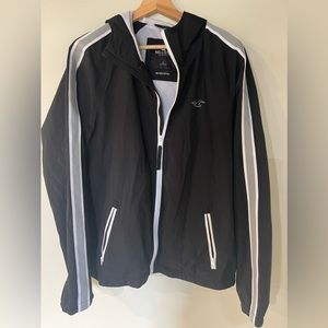 Men’s Hollister lightweight jacket with hood. Size large. Pet/smoke free home